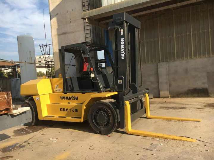 Nice Performance 100% Original komatsu 15tons Forklift on Sale 15 Ton Diesel Forklifts Industrial Price for Sale - Chariot élévateur diesel: photos 4 Nice Performance 100% Original komatsu 15tons Forklift on Sale 15 Ton Diesel Forklifts Industrial Price for Sale - Chariot élévateur diesel: photos 4