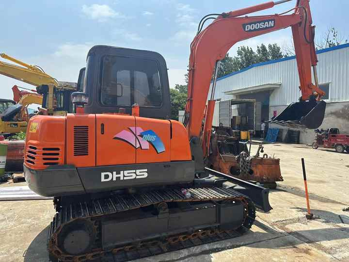 Original Second-hand Doushan DH55 Excavator Is in Good Condition Strong and Simple Maintenance - Pelle: photos 2 Original Second-hand Doushan DH55 Excavator Is in Good Condition Strong and Simple Maintenance - Pelle: photos 2