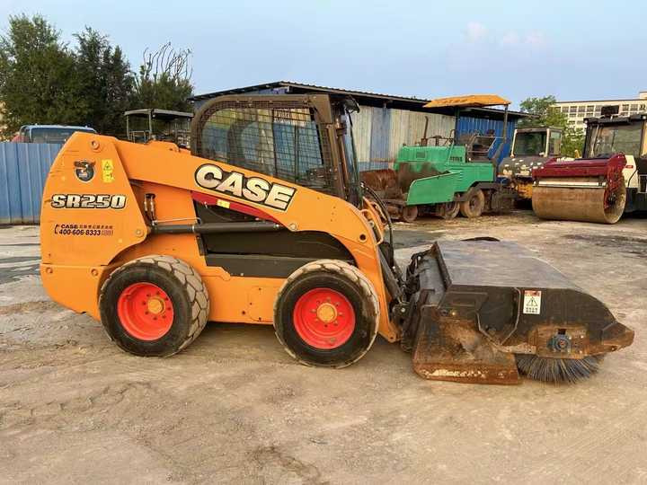 Used CASE 250 Skid Stree Loader Second Hand Machine Popular Brand case Hydraulic Machinery - Mini chargeuse: photos 5 Used CASE 250 Skid Stree Loader Second Hand Machine Popular Brand case Hydraulic Machinery - Mini chargeuse: photos 5