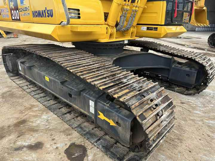 Used Good Quality Japan Original PC200-8 in Good Condition PC200-8 Komatsu - Pelle sur chenille: photos 5 Used Good Quality Japan Original PC200-8 in Good Condition PC200-8 Komatsu - Pelle sur chenille: photos 5