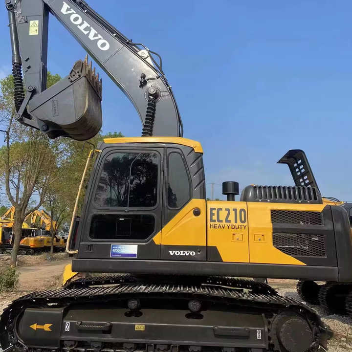 Used Korea Brand volvo Ec210 Excavator for Sale - Pelle sur chenille: photos 1 Used Korea Brand volvo Ec210 Excavator for Sale - Pelle sur chenille: photos 1