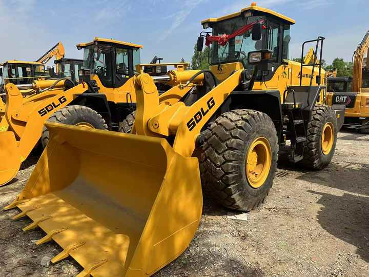 Used SDLG 956F Wheel Loader in Good Condition Hot Sale Chinese Brand Sdlg Used SDLG 956F Loader for Sale - Chargeuse sur pneus: photos 5 Used SDLG 956F Wheel Loader in Good Condition Hot Sale Chinese Brand Sdlg Used SDLG 956F Loader for Sale - Chargeuse sur pneus: photos 5