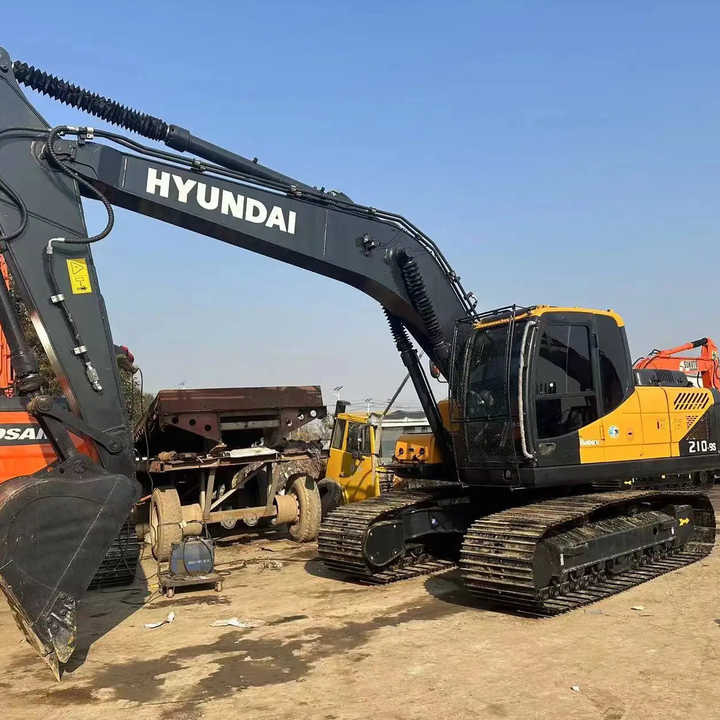 Used Wheel Excavator hyundai 210-9 for Sale Good Condition Wheel Excavator - Pelle sur chenille: photos 4 Used Wheel Excavator hyundai 210-9 for Sale Good Condition Wheel Excavator - Pelle sur chenille: photos 4