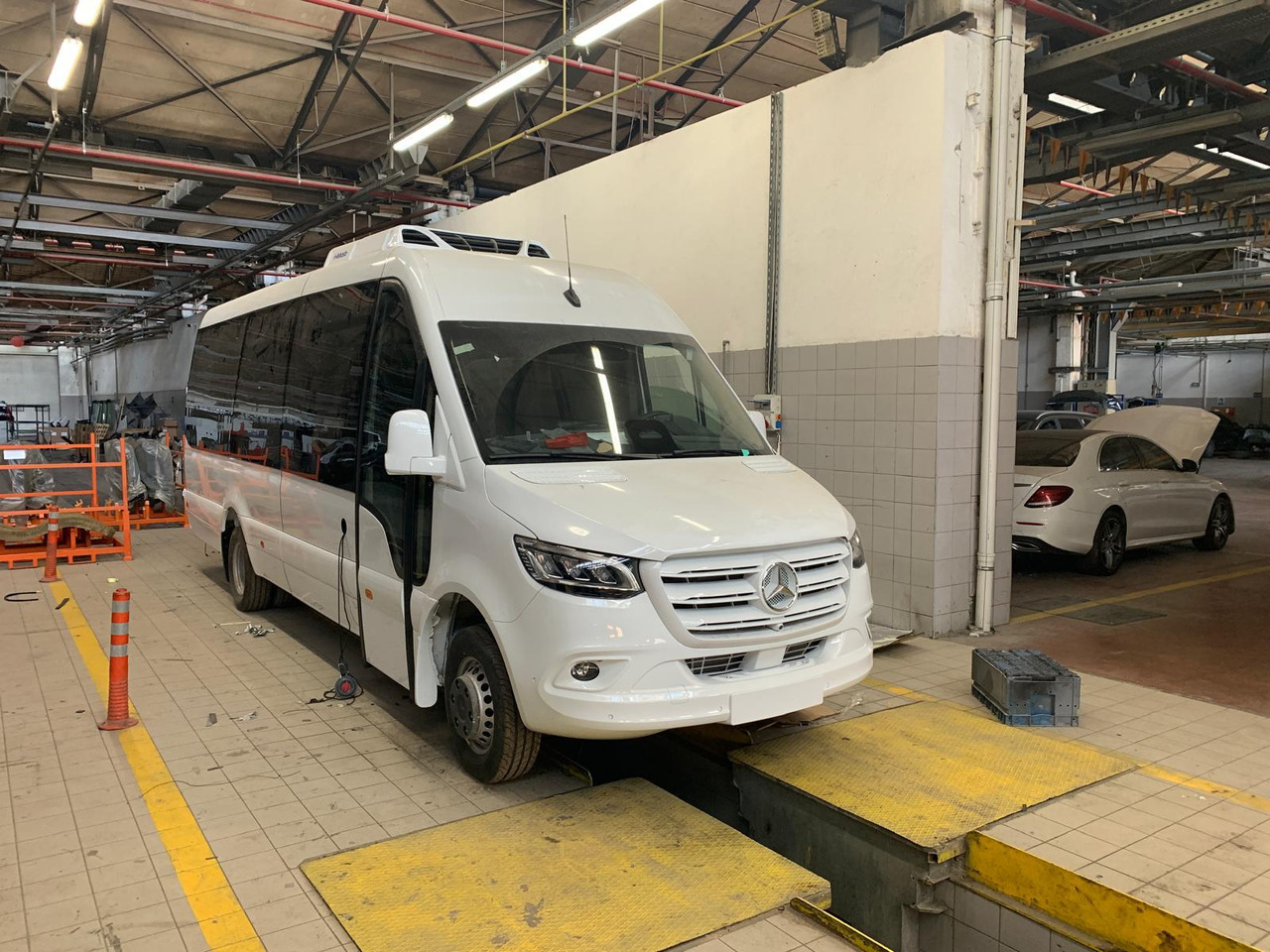 MERCEDES-BENZ SPRINTER 519 - Minibus, Transport de personnes: photos 2 MERCEDES-BENZ SPRINTER 519 - Minibus, Transport de personnes: photos 2