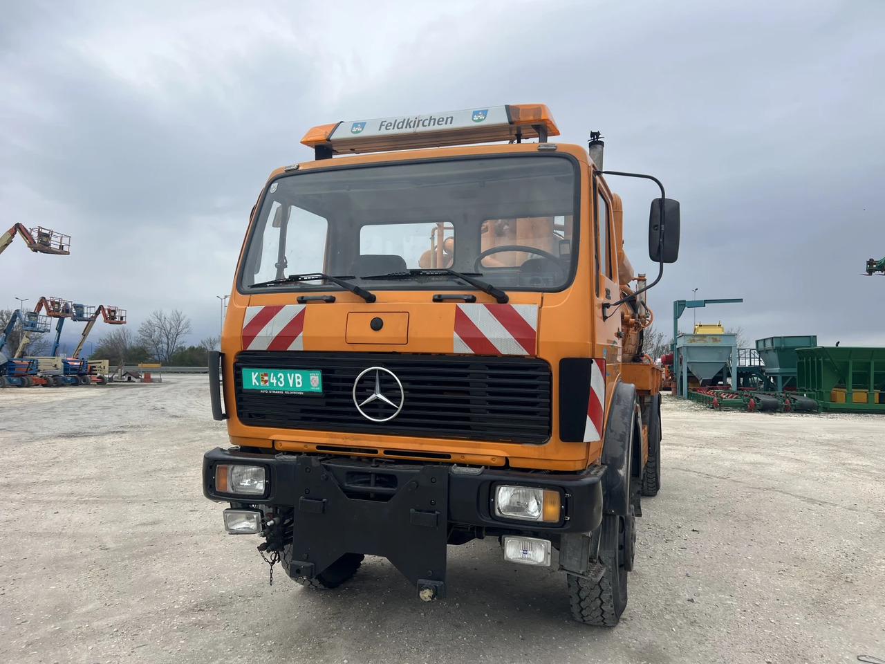 Mercedes-Benz 1928 4x4, ВОМА, Две камери, Внос , - Camion vidangeur: photos 3 Mercedes-Benz 1928 4x4, ВОМА, Две камери, Внос , - Camion vidangeur: photos 3