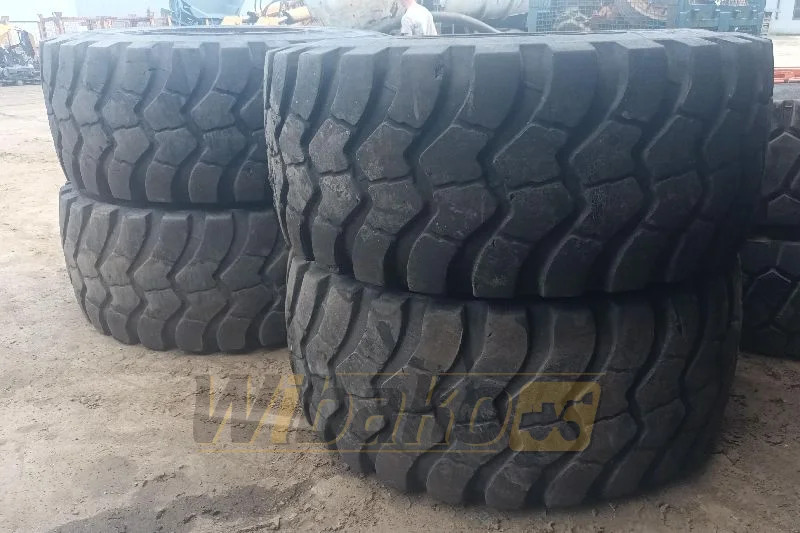 26.5/25 - Chargeuse sur pneus: photos 1 26.5/25 - Chargeuse sur pneus: photos 1