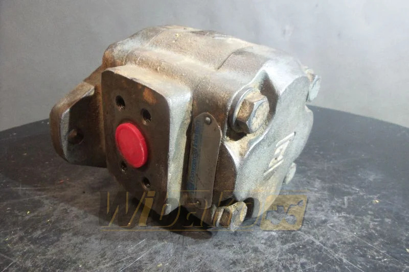 Commercial 313-9310-037 N108-6766 - Pompe hydraulique pour Engins de chantier: photos 1 Commercial 313-9310-037 N108-6766 - Pompe hydraulique pour Engins de chantier: photos 1