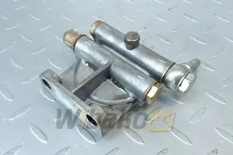 Cummins 3321305 - Filtre à carburant pour Engins de chantier: photos 1 Cummins 3321305 - Filtre à carburant pour Engins de chantier: photos 1