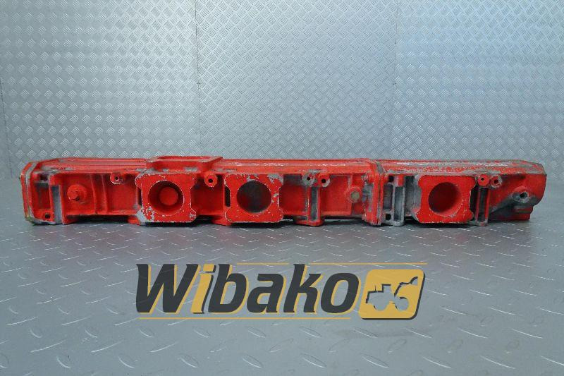 Intake manifold Deutz 04283995R - Collecteur d'admission pour Engins de chantier: photos 1 Intake manifold Deutz 04283995R - Collecteur d'admission pour Engins de chantier: photos 1