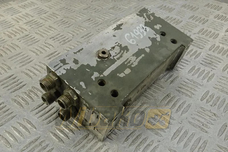 Liebherr 9885358 - Filtre à carburant pour Engins de chantier: photos 1 Liebherr 9885358 - Filtre à carburant pour Engins de chantier: photos 1