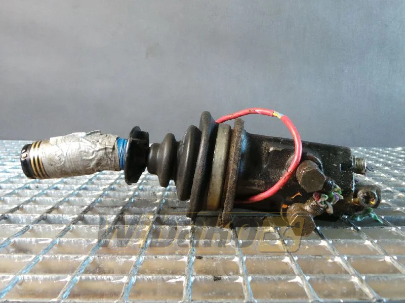 Liebherr A900 9266156 - Valve hydraulique pour Engins de chantier: photos 1 Liebherr A900 9266156 - Valve hydraulique pour Engins de chantier: photos 1