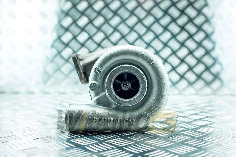 Liebherr D914 5700046 - Turbocompresseur pour Engins de chantier: photos 3 Liebherr D914 5700046 - Turbocompresseur pour Engins de chantier: photos 3