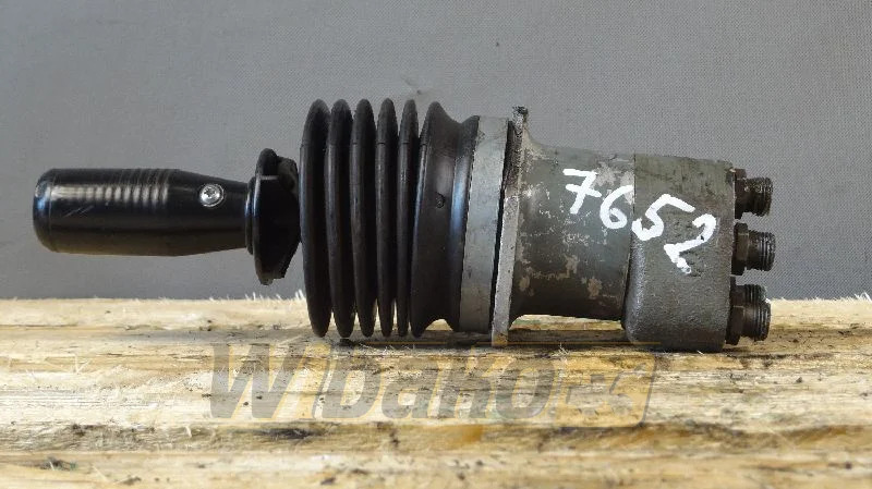 Rexroth 4TH6T06.13/1M 143115 02 A90 - Valve hydraulique pour Engins de chantier: photos 1 Rexroth 4TH6T06.13/1M 143115 02 A90 - Valve hydraulique pour Engins de chantier: photos 1