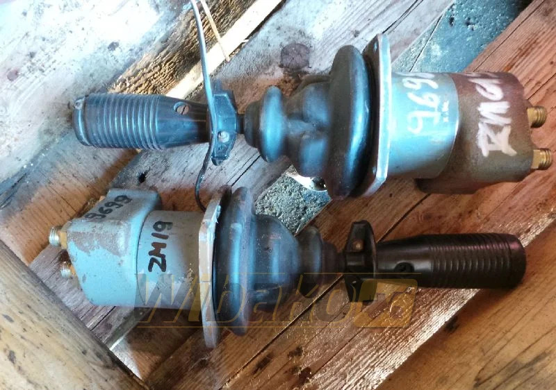 Rexroth 4TH6U12.13/1M - Valve hydraulique pour Engins de chantier: photos 1 Rexroth 4TH6U12.13/1M - Valve hydraulique pour Engins de chantier: photos 1