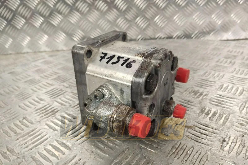 Sauer SEM2NN/8.0BN01BAM1C3C3NNNN/NNNNN09MAY13 121.19.100.00 - Pompe hydraulique pour Engins de chantier: photos 1 Sauer SEM2NN/8.0BN01BAM1C3C3NNNN/NNNNN09MAY13 121.19.100.00 - Pompe hydraulique pour Engins de chantier: photos 1