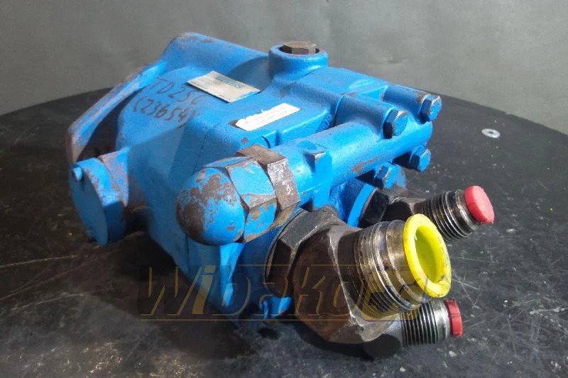 Vickers PVB15RSG21 430452021901 - Pompe hydraulique pour Engins de chantier: photos 3 Vickers PVB15RSG21 430452021901 - Pompe hydraulique pour Engins de chantier: photos 3