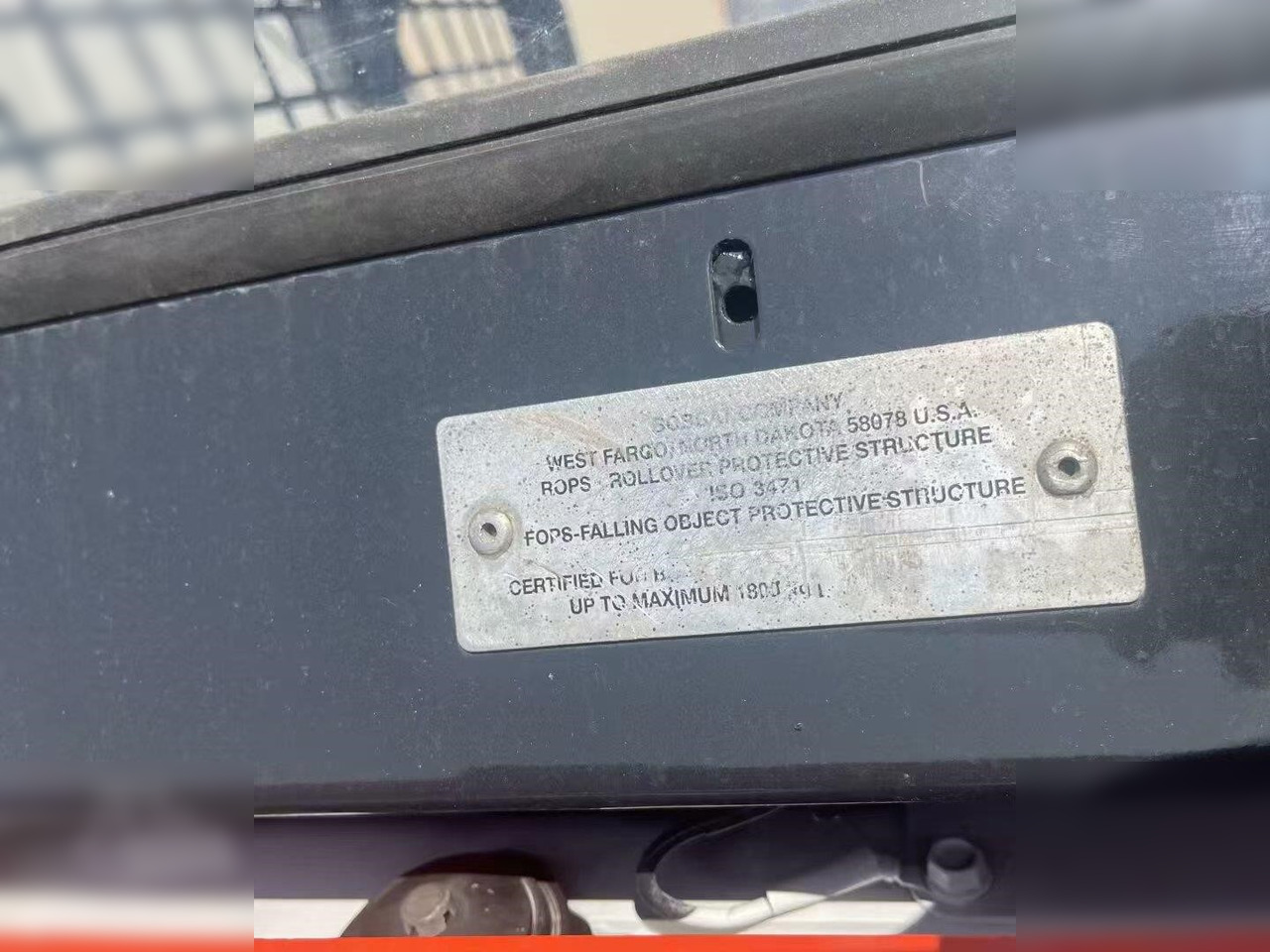 BOBCAT S70 - Mini chargeuse: photos 3 BOBCAT S70 - Mini chargeuse: photos 3