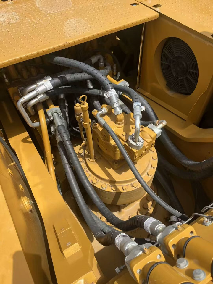 CATERPILLAR 330D2 — crédit-bail CATERPILLAR 330D2: photos 15