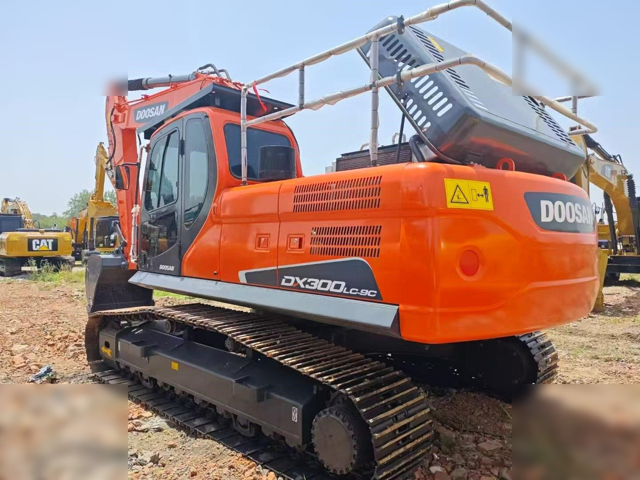 DOOSAN DX300 LC - Pelle sur chenille: photos 5 DOOSAN DX300 LC - Pelle sur chenille: photos 5