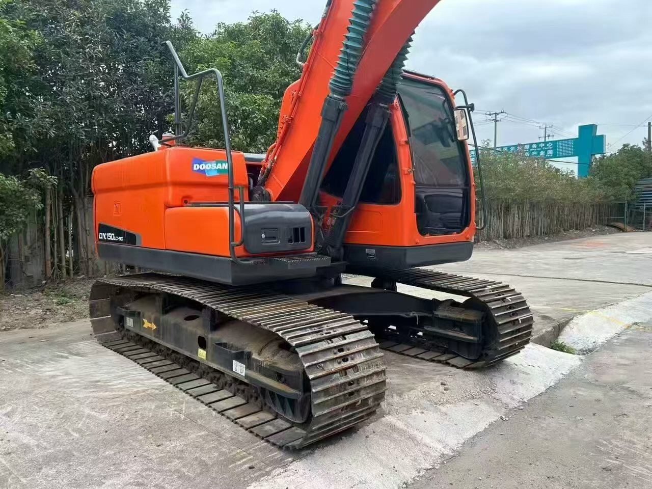 Pelle sur chenille Doosan DX150: photos 6