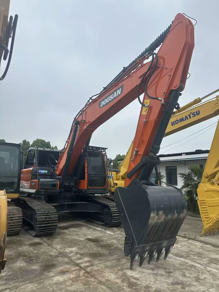 Doosan DX225LC-9C - Pelle sur chenille: photos 5 Doosan DX225LC-9C - Pelle sur chenille: photos 5