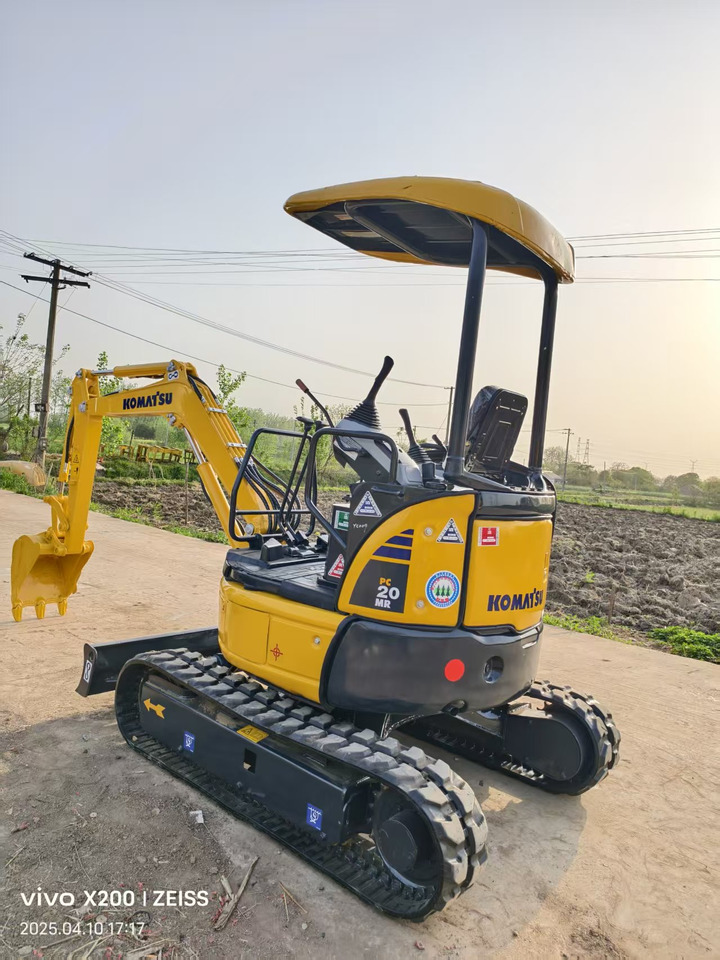 KOMATSU 20MR - Mini pelle: photos 5 KOMATSU 20MR - Mini pelle: photos 5