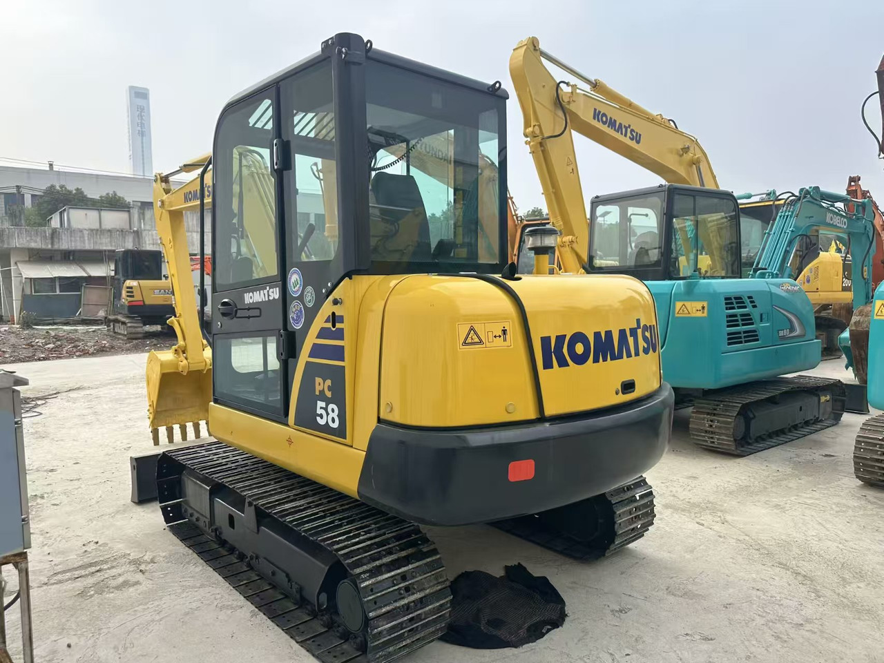 KOMATSU PC58 - Mini pelle: photos 3 KOMATSU PC58 - Mini pelle: photos 3