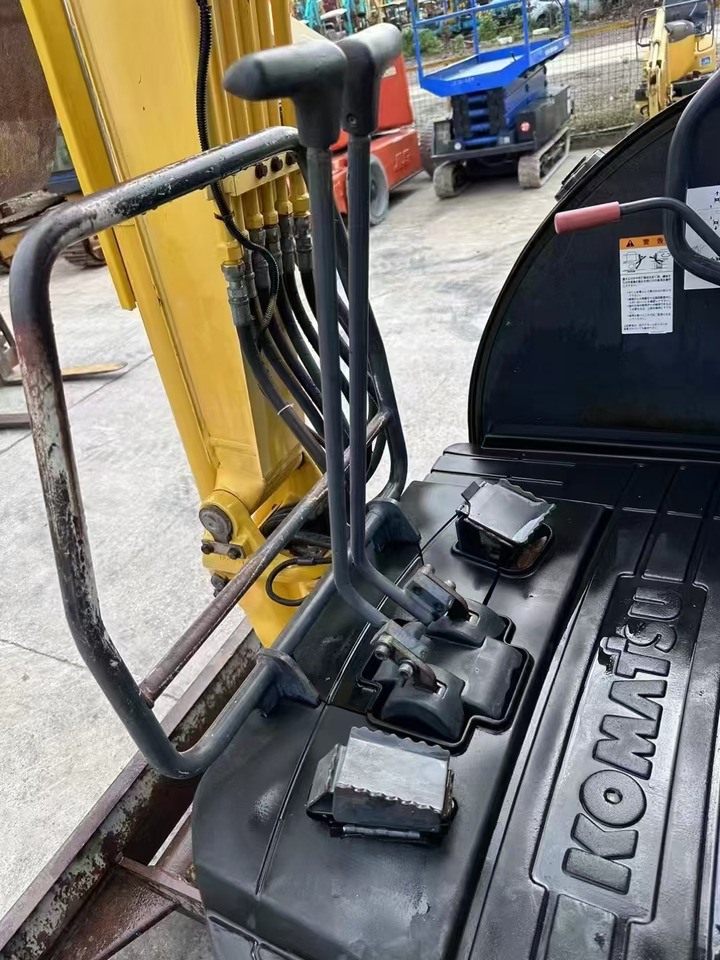 Mini pelle KOMATSU pc20MR: photos 8 Mini pelle KOMATSU pc20MR: photos 8