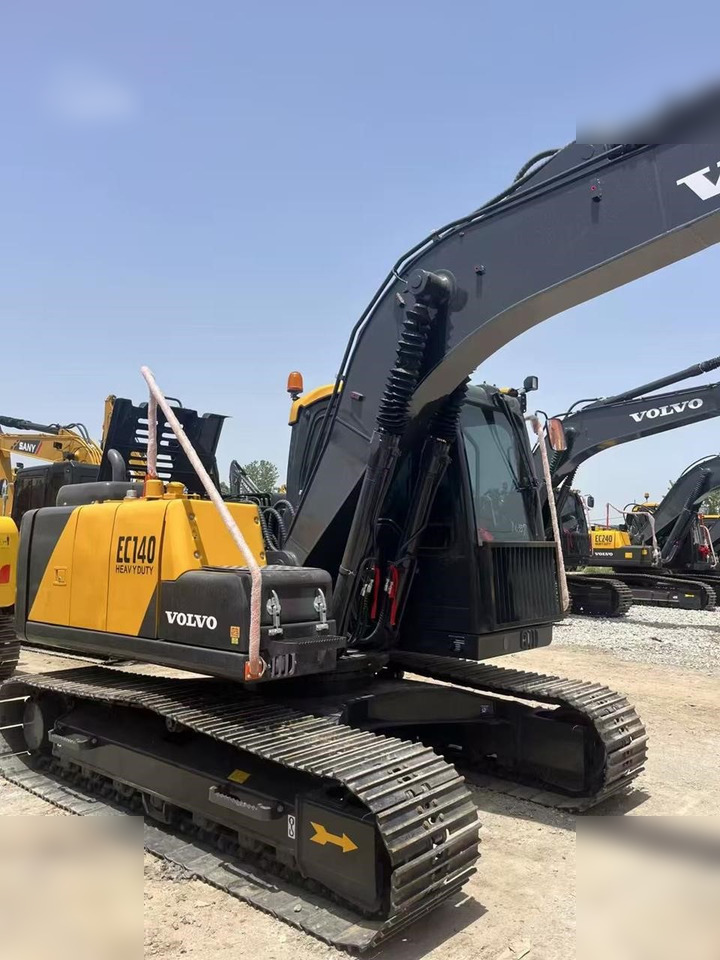 VOLVO EC140 - Pelle sur chenille: photos 3 VOLVO EC140 - Pelle sur chenille: photos 3