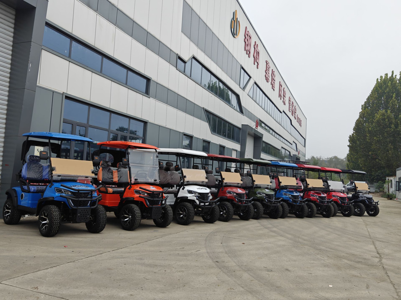 MAYTOP HIGHTOP MF Golf Cart with Electric or Petrol engine 2-8seats - Bus urbain: photos 1 MAYTOP HIGHTOP MF Golf Cart with Electric or Petrol engine 2-8seats - Bus urbain: photos 1