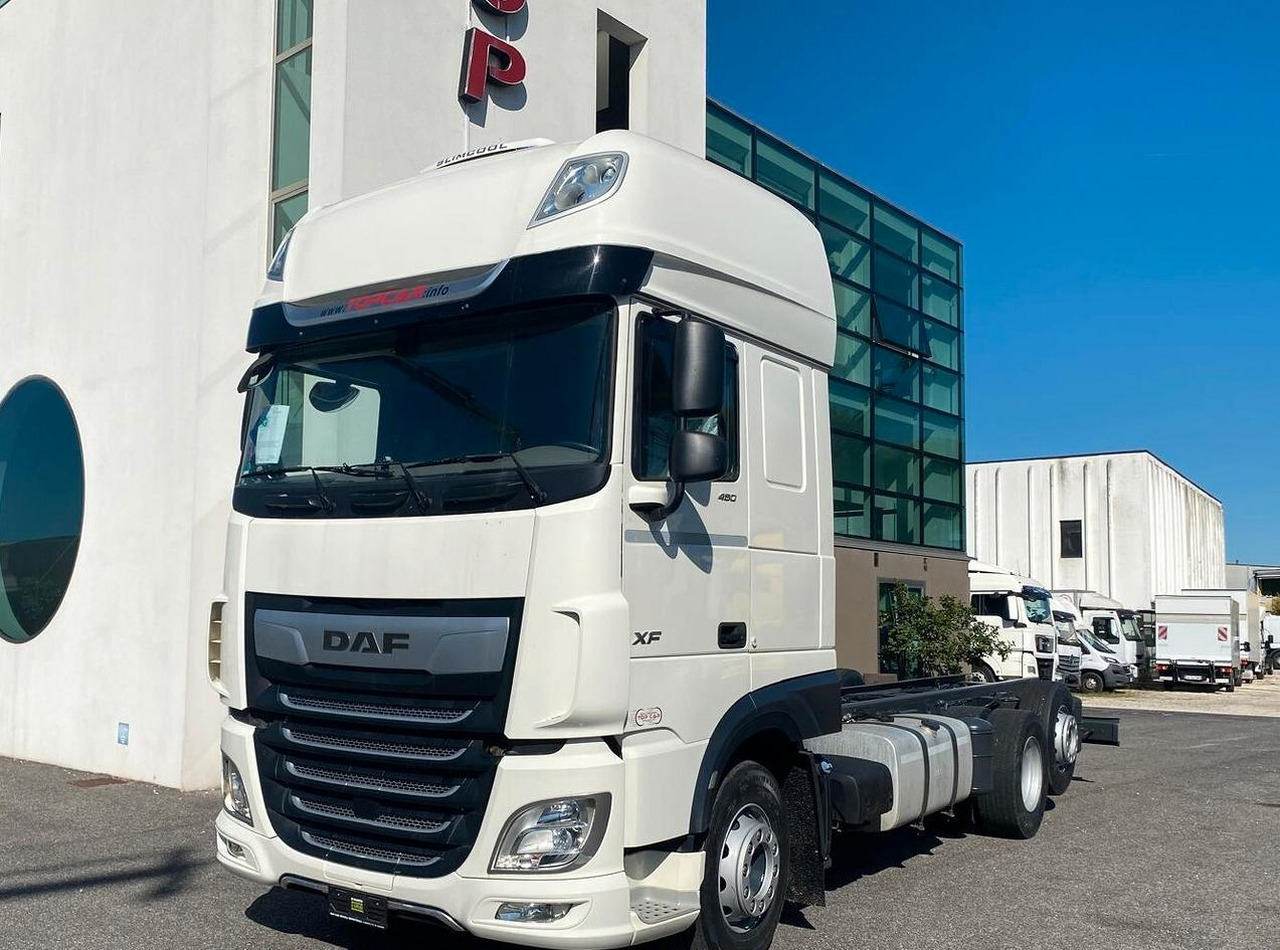 DAF XF 480 FT FULL PNEUMATIC 2019 - Châssis cabine: photos 2 DAF XF 480 FT FULL PNEUMATIC 2019 - Châssis cabine: photos 2