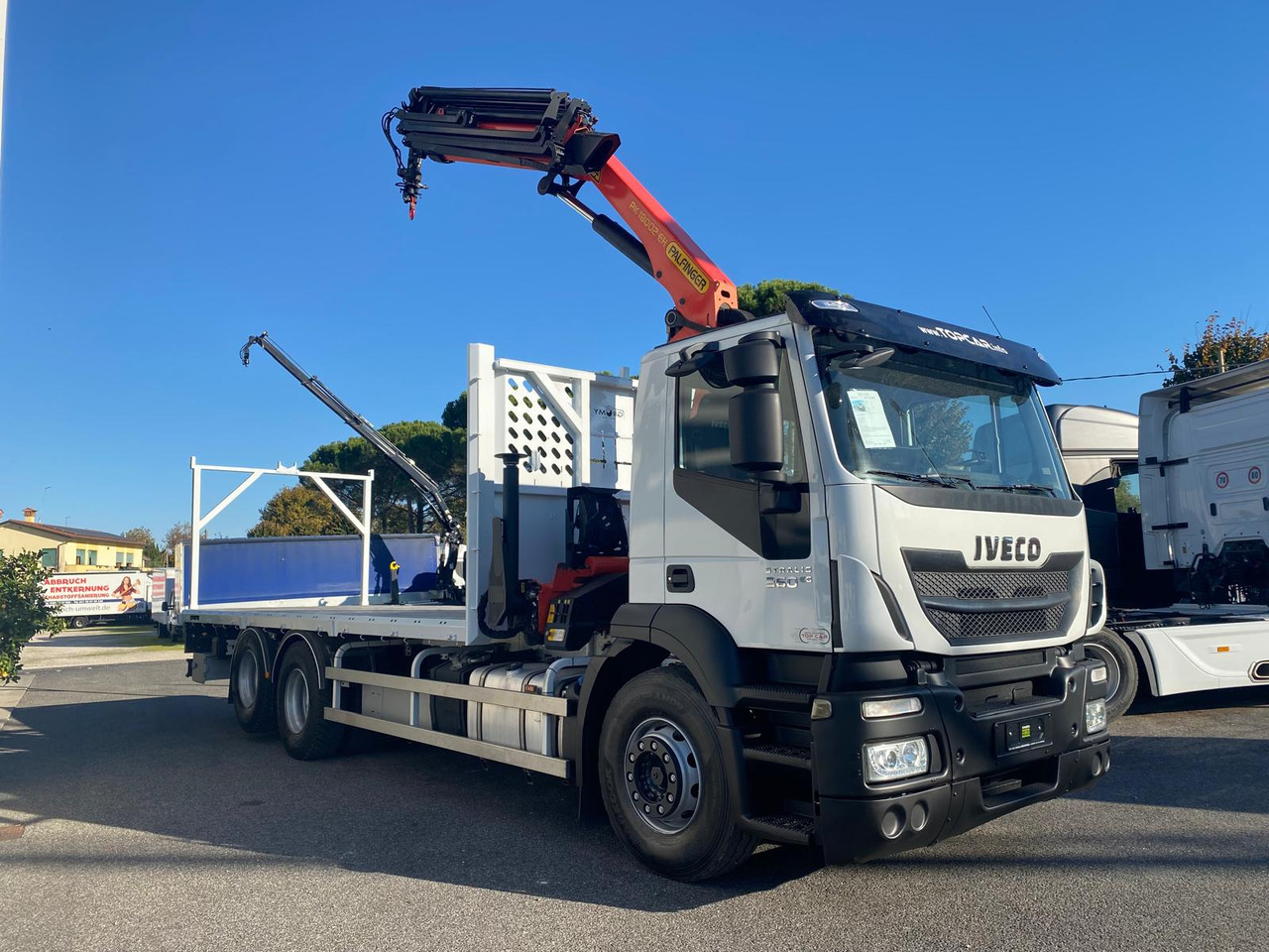 IVECO AD260S36 - Camion grue: photos 3 IVECO AD260S36 - Camion grue: photos 3