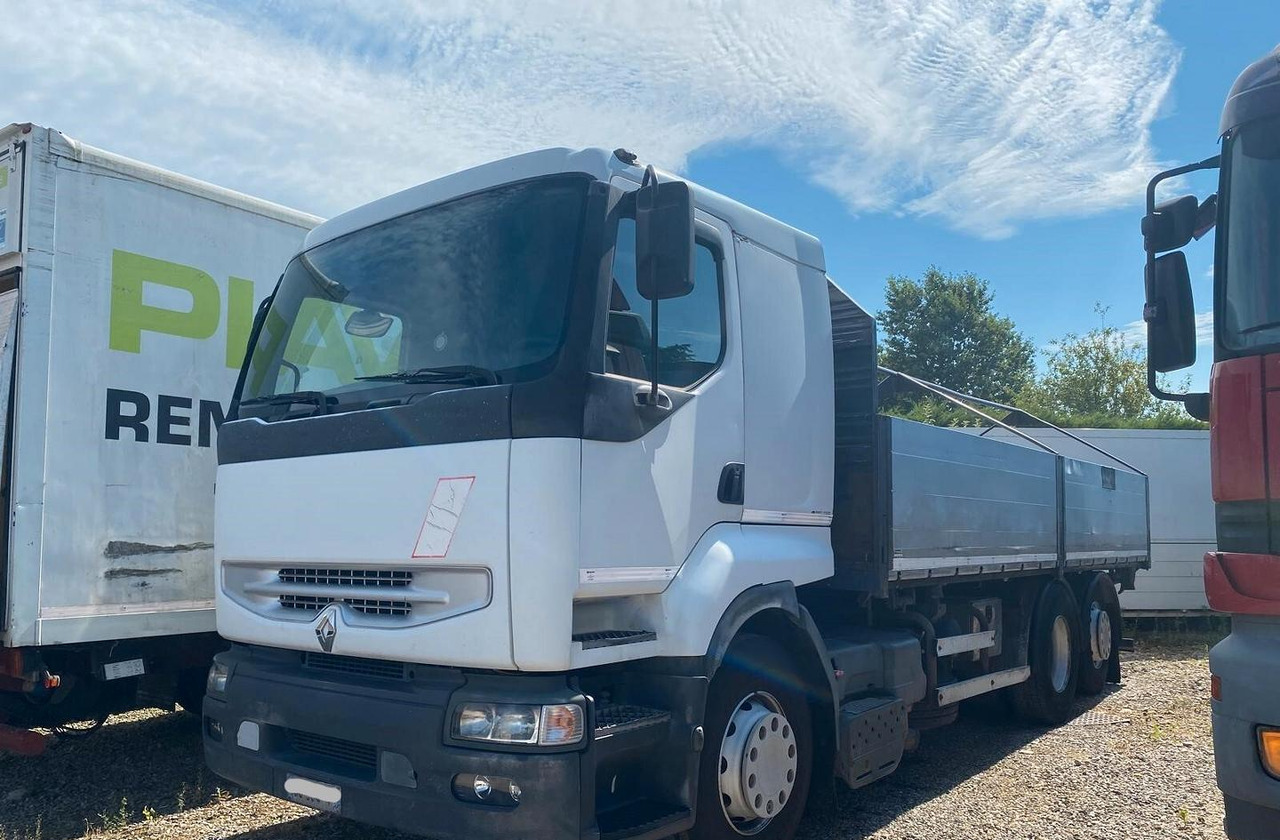 RENAULT PREMIUM 400 - Camion plateau: photos 1 RENAULT PREMIUM 400 - Camion plateau: photos 1