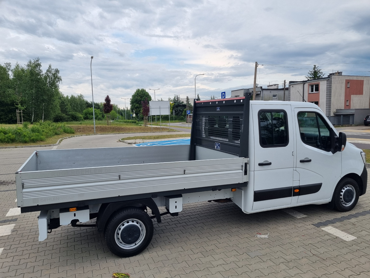Utilitaire plateau RENAULT Master: photos 29 Utilitaire plateau RENAULT Master: photos 29