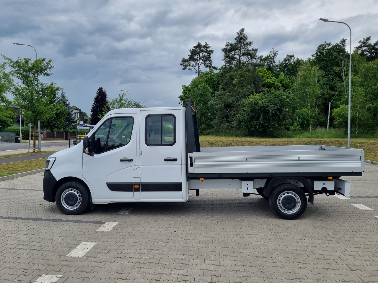 Utilitaire plateau RENAULT Master: photos 9 Utilitaire plateau RENAULT Master: photos 9