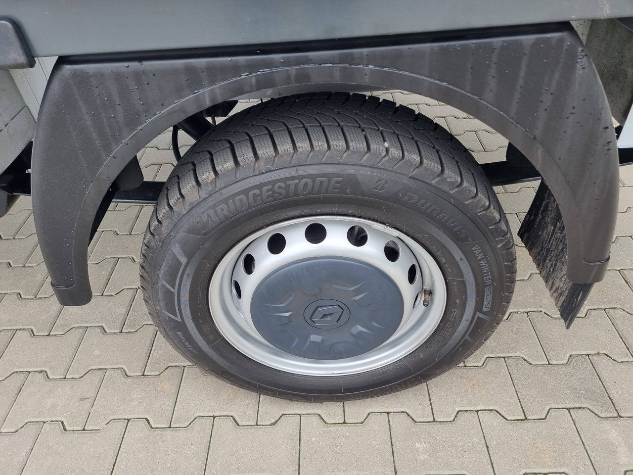 Utilitaire plateau RENAULT Master: photos 12 Utilitaire plateau RENAULT Master: photos 12