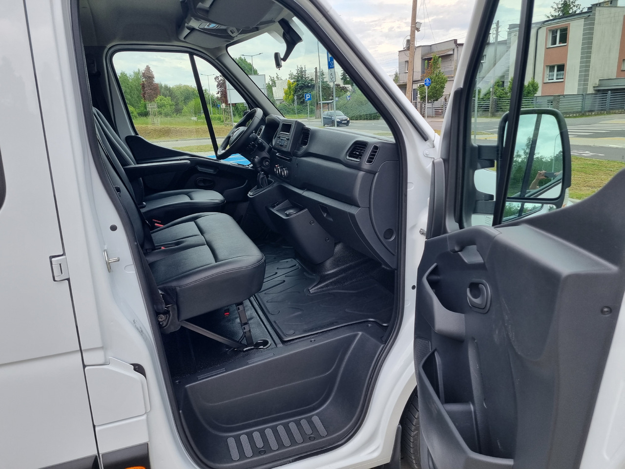 Utilitaire plateau RENAULT Master: photos 21 Utilitaire plateau RENAULT Master: photos 21