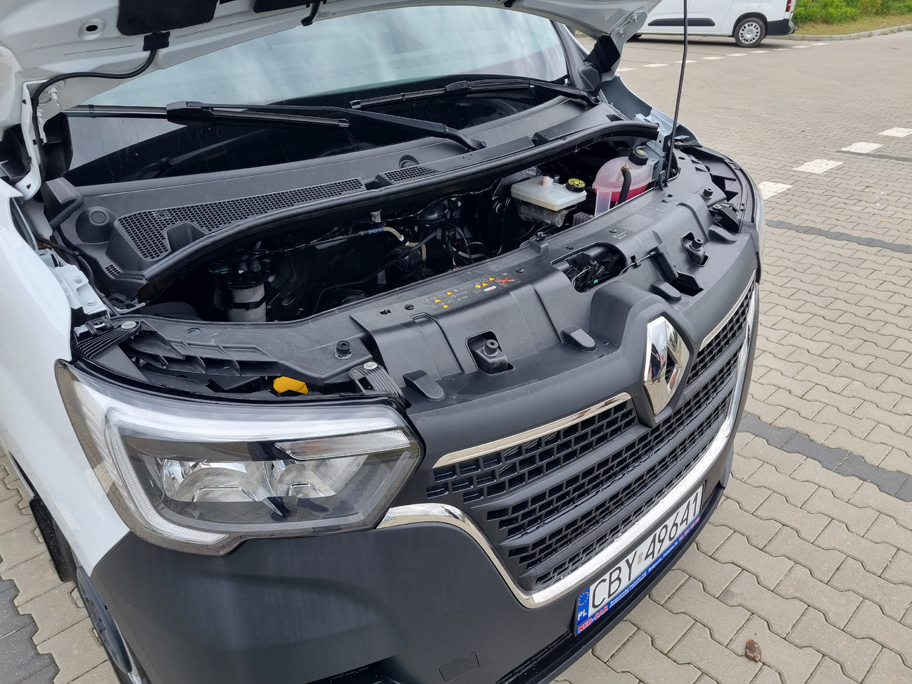 Utilitaire plateau RENAULT Master: photos 35 Utilitaire plateau RENAULT Master: photos 35