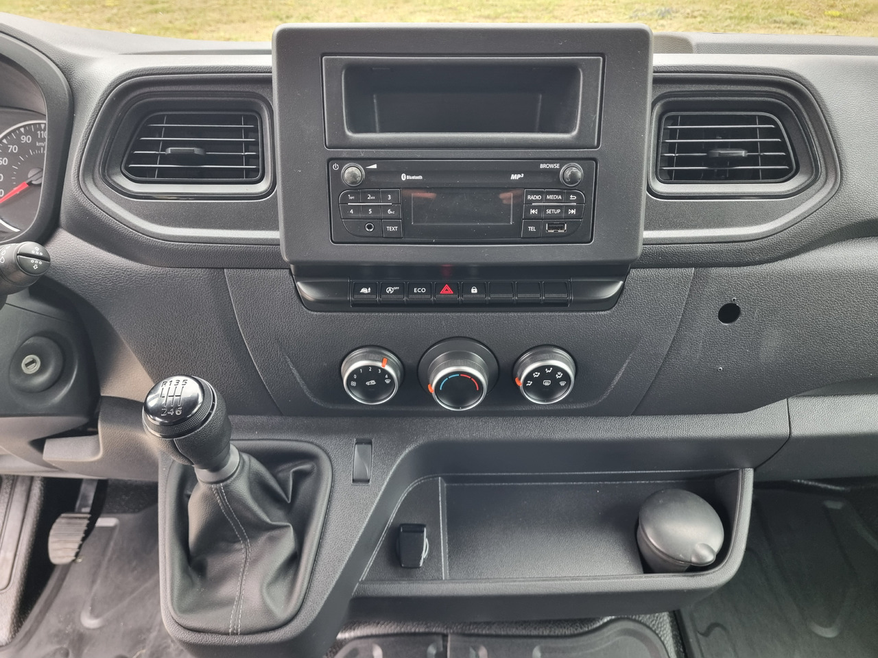 Utilitaire plateau RENAULT Master: photos 20 Utilitaire plateau RENAULT Master: photos 20