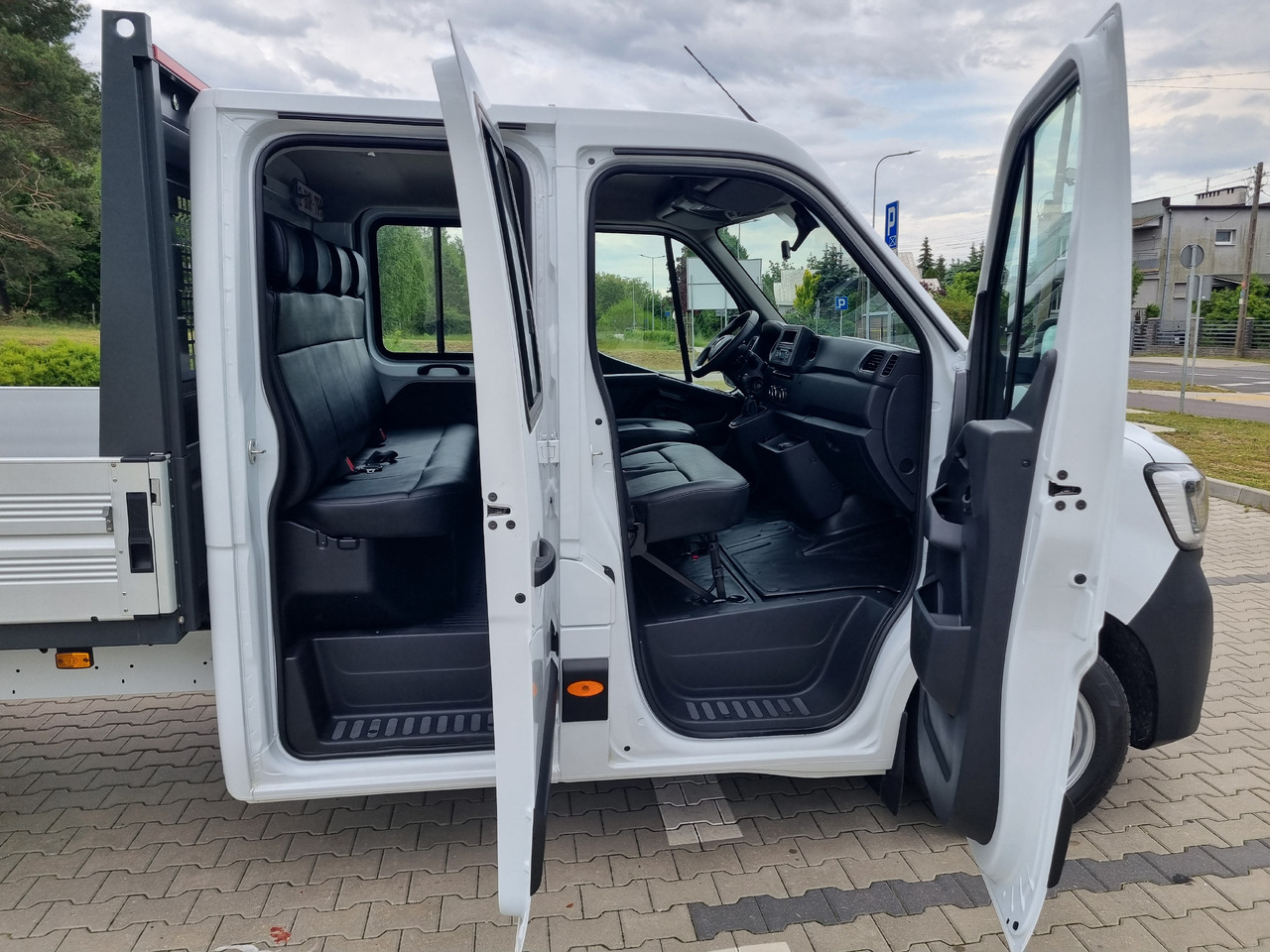 Utilitaire plateau RENAULT Master: photos 23 Utilitaire plateau RENAULT Master: photos 23