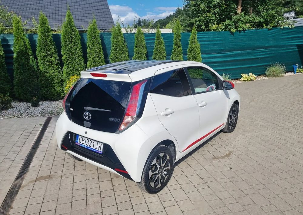 Toyota Aygo 1.0 VVT-i Sprint EU6 - Voiture: photos 5 Toyota Aygo 1.0 VVT-i Sprint EU6 - Voiture: photos 5