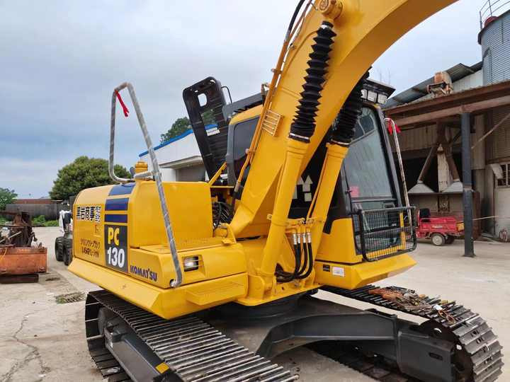 Japan Made komatsu Pc130 Excavator , 60ton 70ton 80ton 90ton Digger , Original komatsu Excavator Machinery - Pelle sur chenille: photos 2 Japan Made komatsu Pc130 Excavator , 60ton 70ton 80ton 90ton Digger , Original komatsu Excavator Machinery - Pelle sur chenille: photos 2