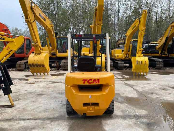 Japanese Forklifts Telehandler Used TCM Forklift Diesel Forklift 3Ton Pallet Truck - Chariot élévateur: photos 2 Japanese Forklifts Telehandler Used TCM Forklift Diesel Forklift 3Ton Pallet Truck - Chariot élévateur: photos 2