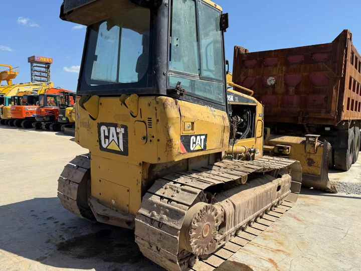 Original Caterpillar D5k Bulldozer New Arrival Used Cat D5 D6 D7 Bulldozer on Hot Sale - Bulldozer: photos 3 Original Caterpillar D5k Bulldozer New Arrival Used Cat D5 D6 D7 Bulldozer on Hot Sale - Bulldozer: photos 3