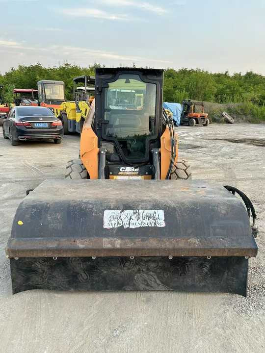 Used CASE 250 Skid Stree Loader Second Hand Machine Popular Brand case Hydraulic Machinery - Mini chargeuse: photos 2 Used CASE 250 Skid Stree Loader Second Hand Machine Popular Brand case Hydraulic Machinery - Mini chargeuse: photos 2