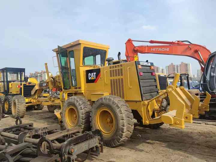 Used Caterpillar 120H Motor Grader Superior Performance Cat120H Wheeled Motor Grader Powerful Cheap for Sale - Niveleuse: photos 2 Used Caterpillar 120H Motor Grader Superior Performance Cat120H Wheeled Motor Grader Powerful Cheap for Sale - Niveleuse: photos 2