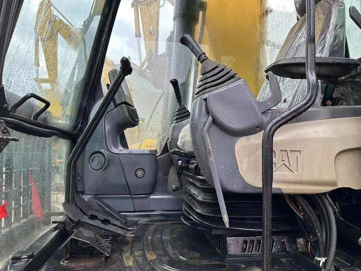 Used Caterpillar 323d Excavator for Sale Original Caterpillar 320 330 323 336d Excavator on Sale - Pelle sur chenille: photos 5 Used Caterpillar 323d Excavator for Sale Original Caterpillar 320 330 323 336d Excavator on Sale - Pelle sur chenille: photos 5