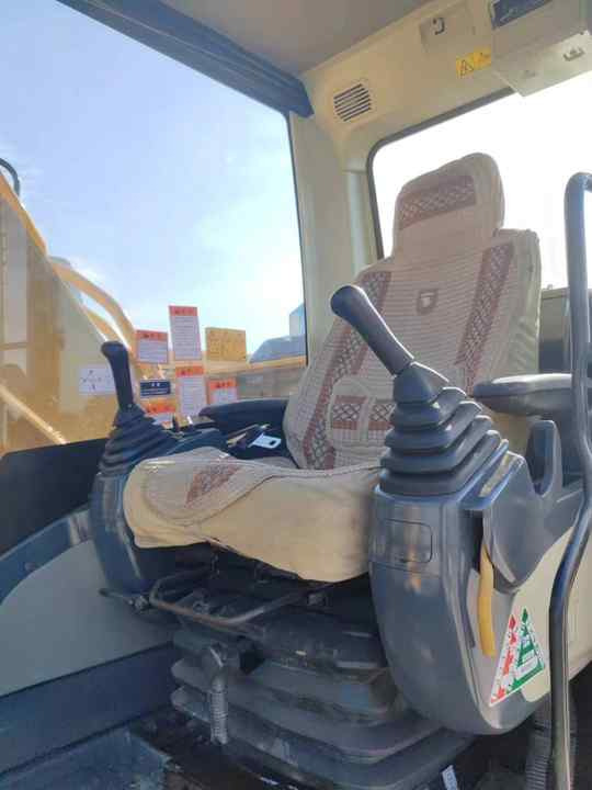 Used Crawler 315d2gc Caterpillar Excavator for Sale Used Engineering & Construction Machinery - Pelle sur chenille: photos 3 Used Crawler 315d2gc Caterpillar Excavator for Sale Used Engineering & Construction Machinery - Pelle sur chenille: photos 3