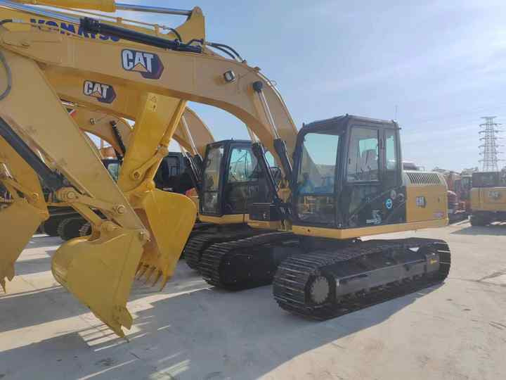 Used Crawler 315d2gc Caterpillar Excavator for Sale Used Engineering & Construction Machinery - Pelle sur chenille: photos 2 Used Crawler 315d2gc Caterpillar Excavator for Sale Used Engineering & Construction Machinery - Pelle sur chenille: photos 2