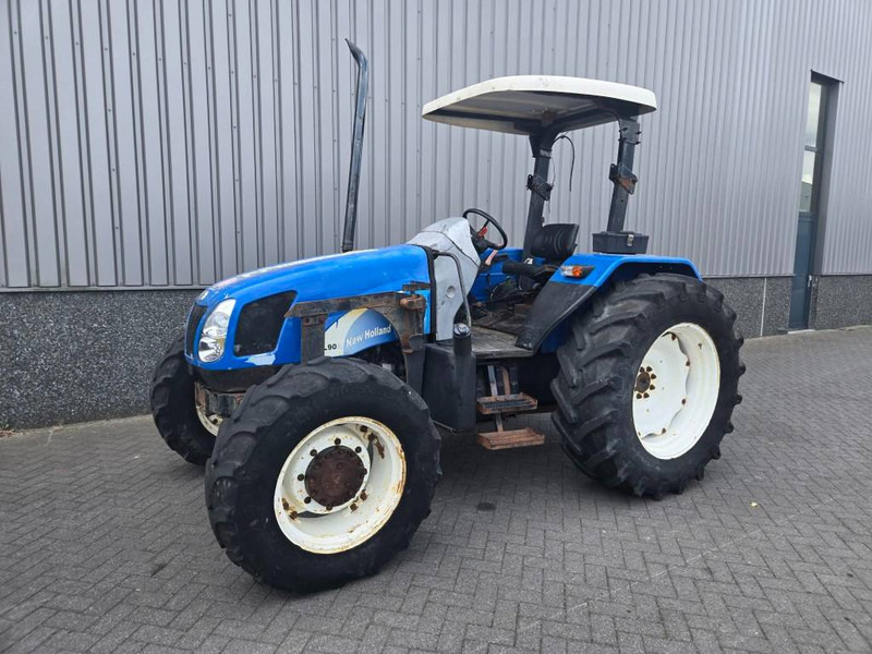 New Holland TL 90 A - Tracteur agricole: photos 1 New Holland TL 90 A - Tracteur agricole: photos 1